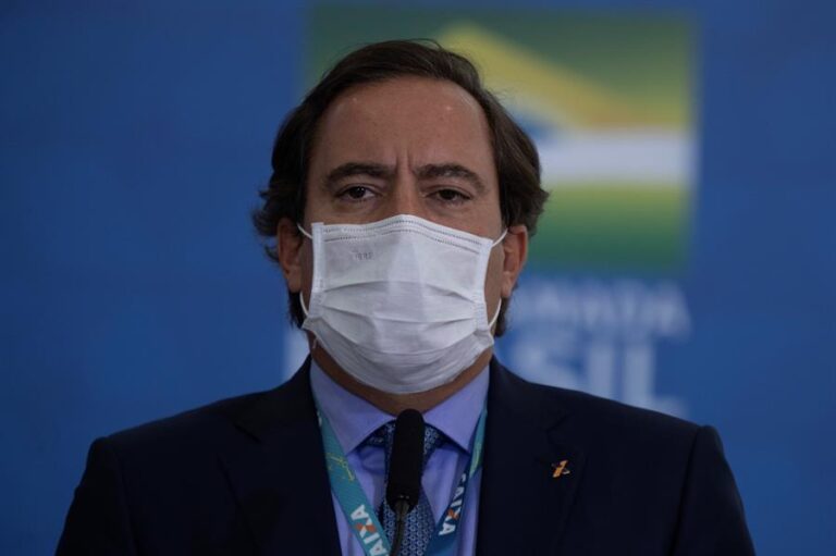 Un cuarto integrante de la comitiva brasileña en la ONU dio positivo por COVID-19