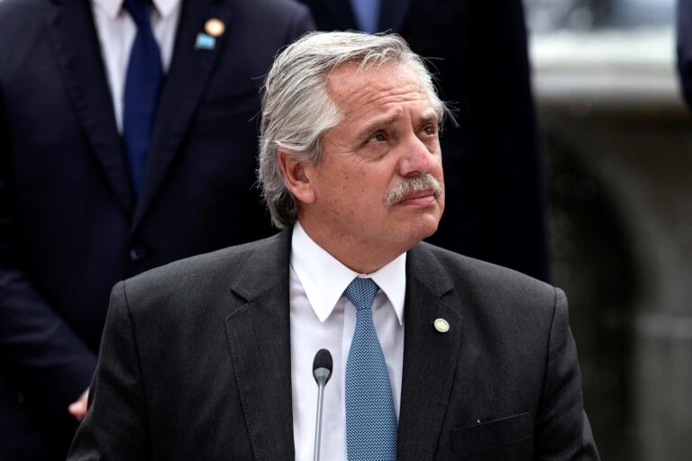 Cambio de gabinete en Argentina: Sergio Massa asumirá en Economía tras salida de Silvina Batakis