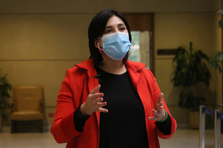 Cariola asegura que están los votos para el cuarto retiro: “Hay entre 12 y 13 parlamentarios oficialistas a favor”