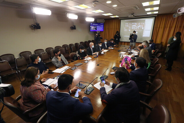 Comisión de Constitución de la Cámara inicia discusión en particular del cuarto retiro este miércoles