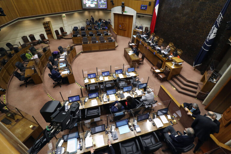 Senador Araya: Proyecto del cuarto retiro podría votarse en Sala la tercera o última semana de octubre