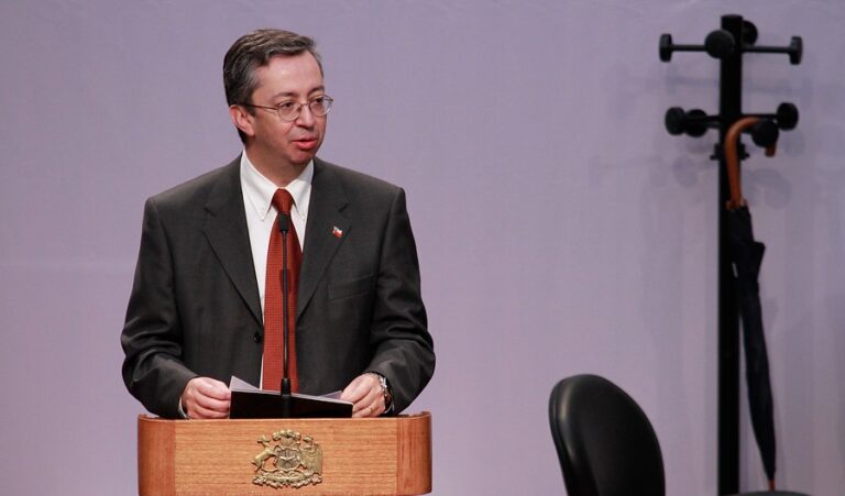 Tomás Flores, académico UBO: 