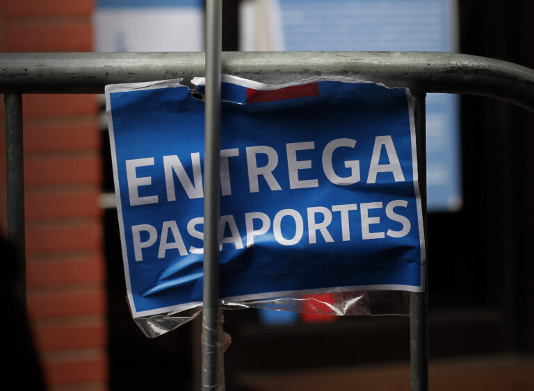 Registro Civil abrirá sus oficinas los sábados para renovación de cédulas de identidad y pasaportes