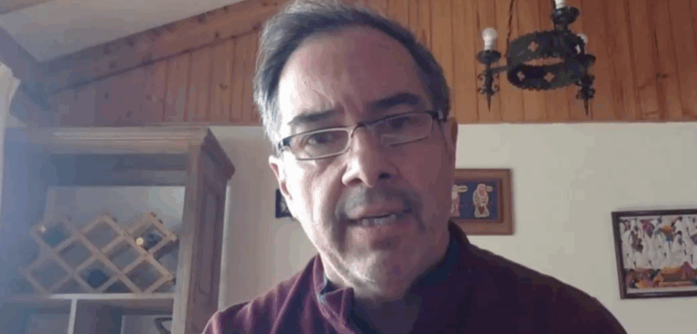 Dr. O'Ryan dice que aplicación constante de dosis de refuerzo no es habitual: 