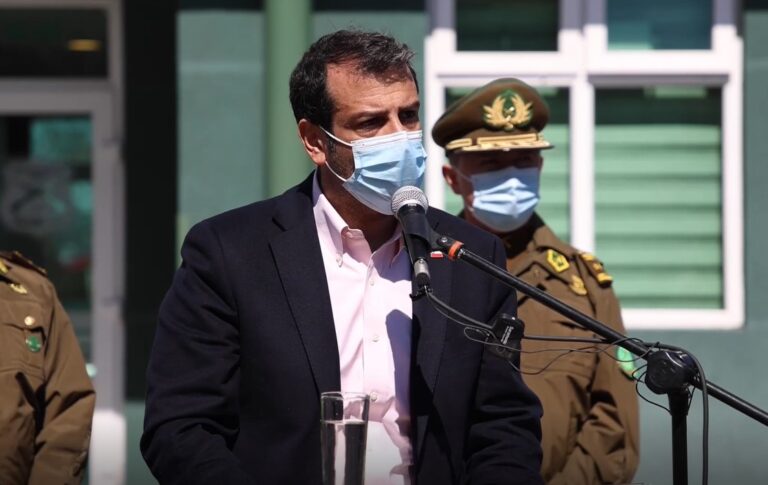 “El presidente no está desinformado”: Ministro Delgado se refirió a críticas por dichos de Piñera sobre la CC