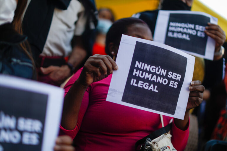 Más de 24 organizaciones llaman a cambiar política migratoria: 