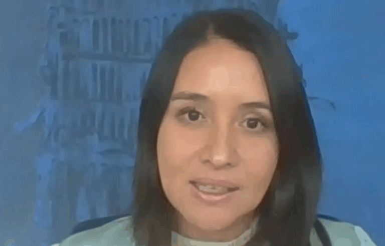 Evelyn Sepúlveda por royalty minero: 