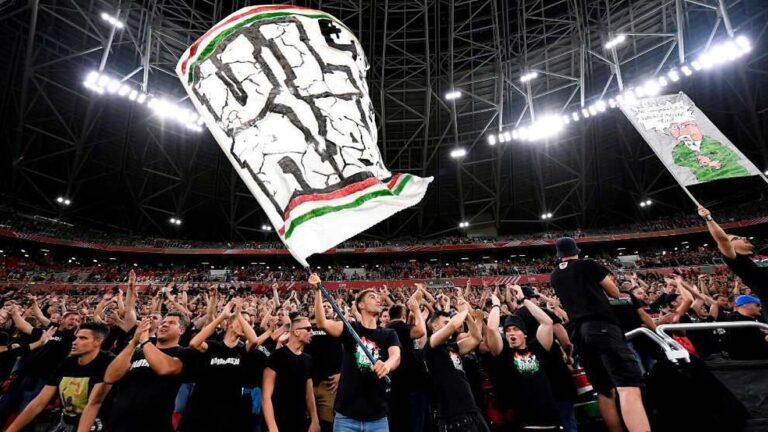 FIFA sancionó a Hungría con dos partidos sin público por incidentes racistas