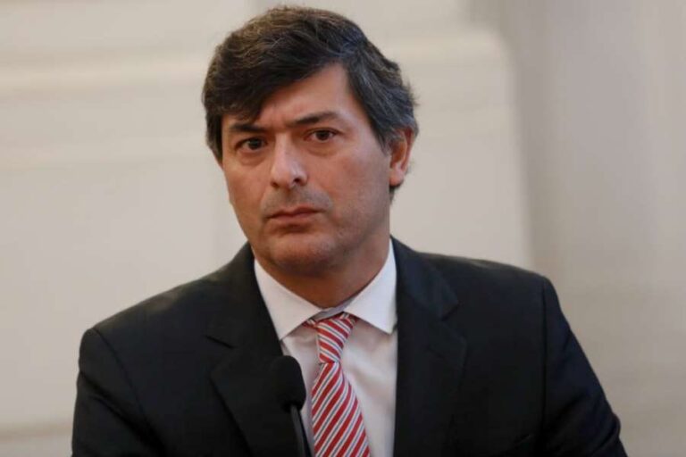 Parisi: “Pedí asilo político en EE.UU, en Chile hay persecución a quienes no comulgan con los poderes”