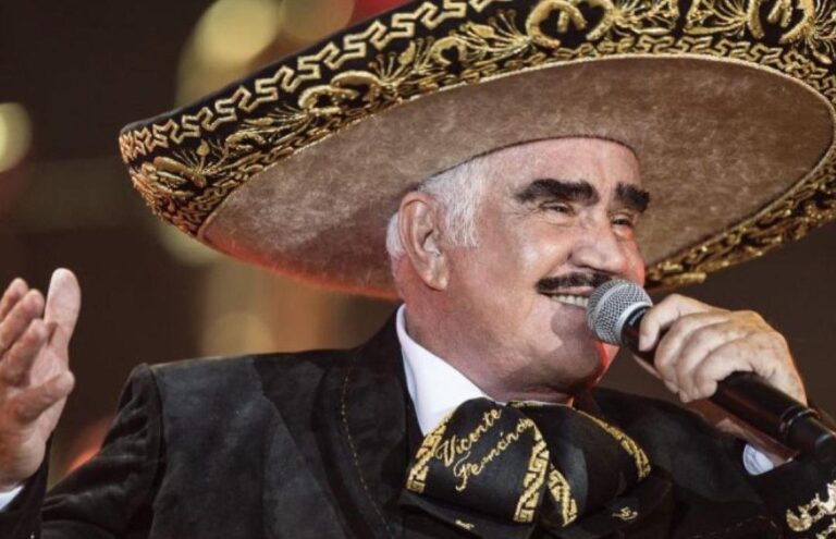 Vicente Fernández salió de terapia intensiva tras cirugía en el cuello