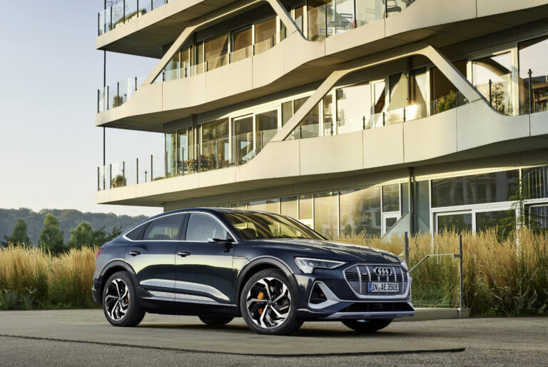 Camino al futuro: Audi llega al mercado de la movilidad eléctrica en Chile con el E-Tron