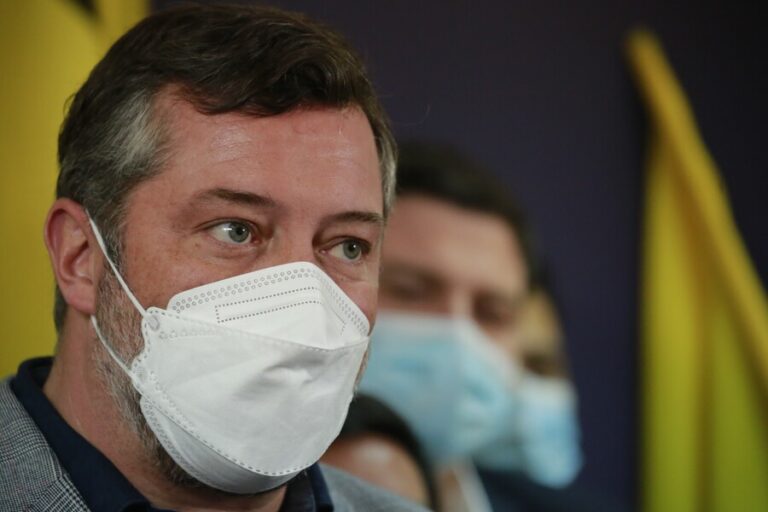 “No me pagan $20 millones como parlamentario”: La respuesta de Sichel por aportes de ejecutivos del gas