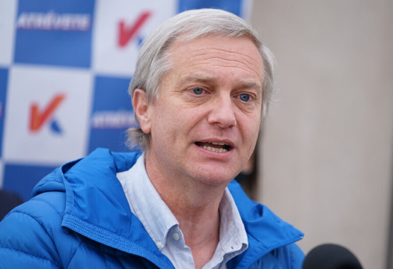 “No se encerró a los opositores políticos”: Kast defendió la dictadura de Pinochet ante medios extranjeros