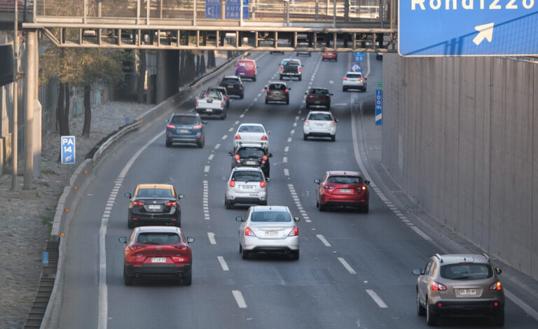160 mil vehículos regresarían a la Región Metropolitana este lunes tras el fin de semana largo