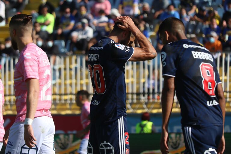 La U no levanta cabeza: Cayó ante Everton y suma cuatro partidos sin saber de victorias