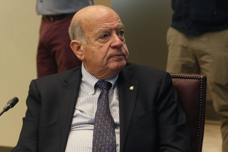 Insulza: “Los retiros son como un zombie, reaparecen cada cierto tiempo de las tinieblas”