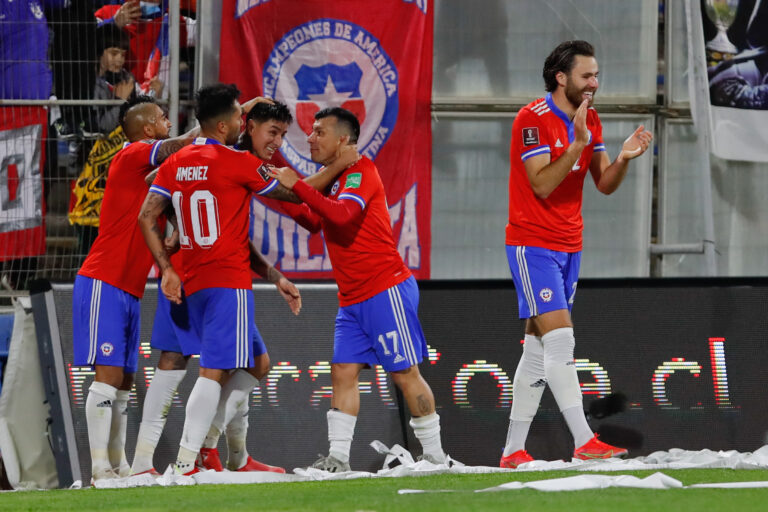 La Roja convocó a jugadores de Colo Colo y Everton para los amistosos que se disputarán en junio