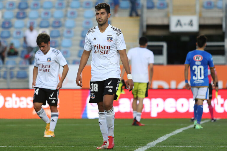 Colo Colo solicitó a la ANFP suspender partido frente a Santiago Wanderers por cuarentena del plantel