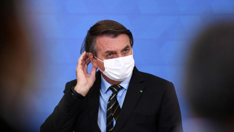 Brasil ya supera las 600 mil muertes: Duro informe acusa a Bolsonaro de agravar el COVID-19 por 