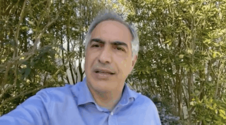 El senador Francisco Chahuán se encuentra en cuarentena preventiva por ser contacto estrecho