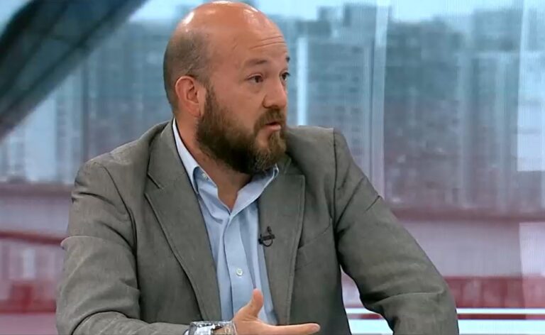 Abogado querellante en caso Dominga criticó versión del Ejecutivo: 