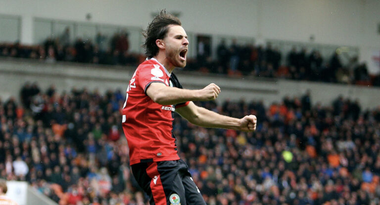 Ben Brereton volvió a anotar para el Blackburn y llega imparable a la triple fecha clasificatoria