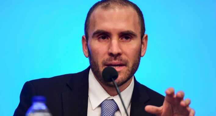 Ministro de Economía de Argentina viajará a Estados Unidos para refinanciar deuda con el FMI