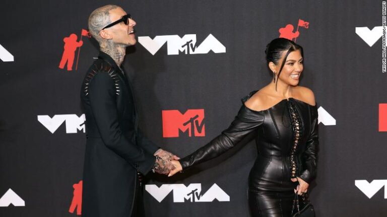 “Kravis Forever”: Kourtney Kardashian y Travis Barker se comprometieron y se van a casar