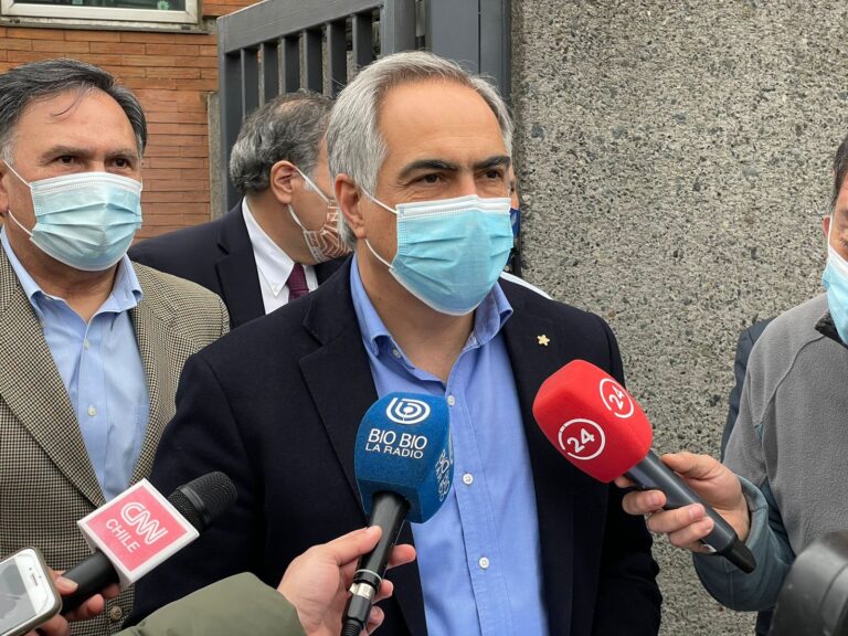 Parlamentarios de RN se querellan en contra de la CAM y otras agrupaciones 