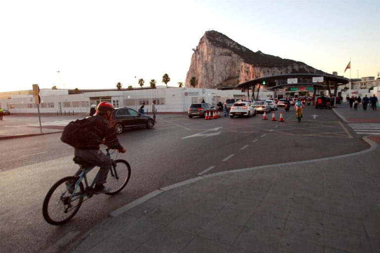 Este lunes comenzaron las negociaciones entre Londres y la Comisión Europea por la situación de Gibraltar tras el Brexit
