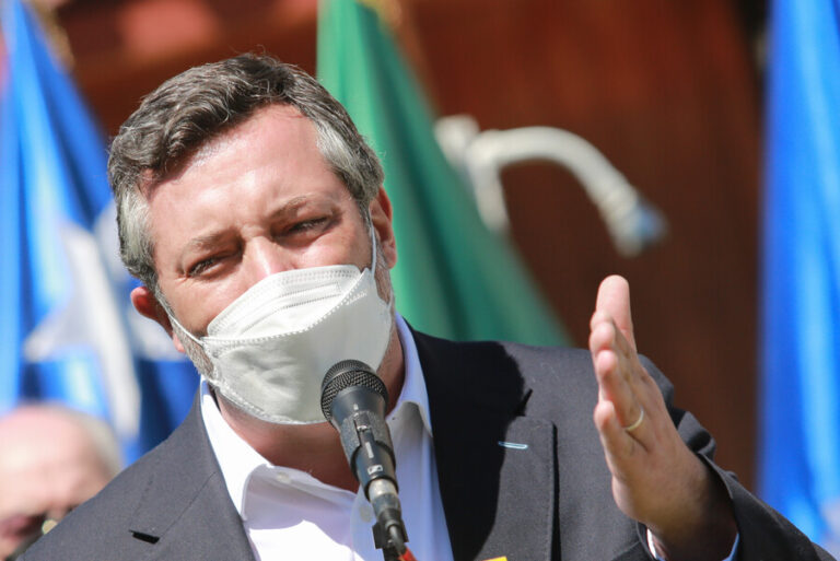 Sichel emplazó a militantes de Chile Podemos Más por apoyos a Kast: 