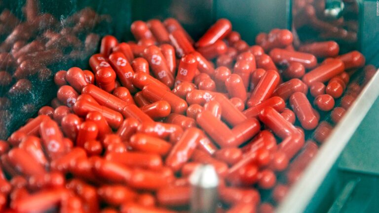 Lo que sabemos del Molnupiravir, primer fármaco antiviral contra el COVID-19