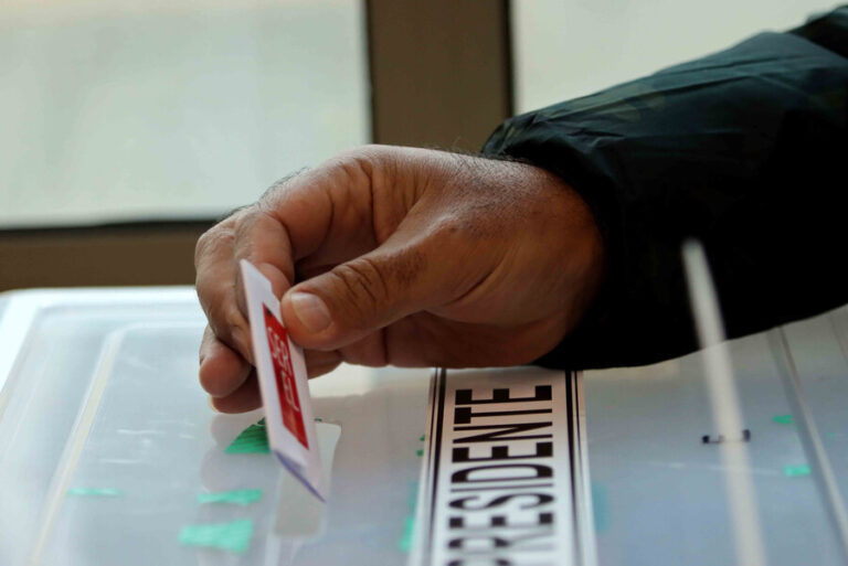 Diputados, senadores y CORES: Con tu RUT puedes conocer a tus candidatos