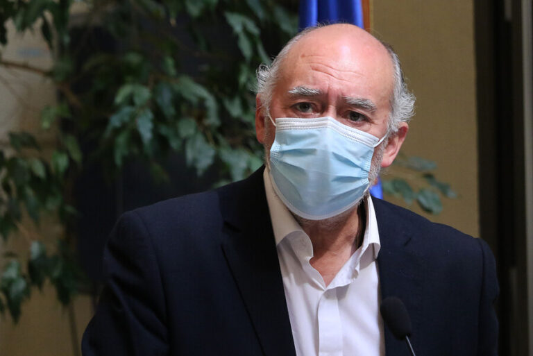 Iván Flores tras apoyo de la DC a Boric: “Ya le diremos al PC que tiene que ponerse un poco el bozal”