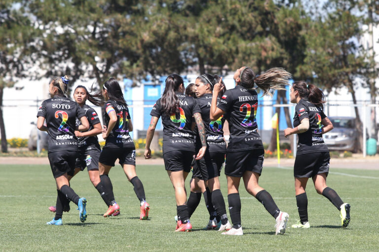Por la cuenta mínima ante Cerro Porteño: Santiago Morning debutó con una derrota en la Copa Libertadores Femenina