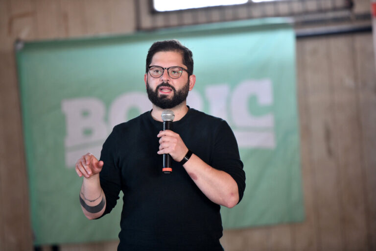 Crecimiento y generación de empleos: La tarea que Boric encomendó a consejo asesor en lo económico