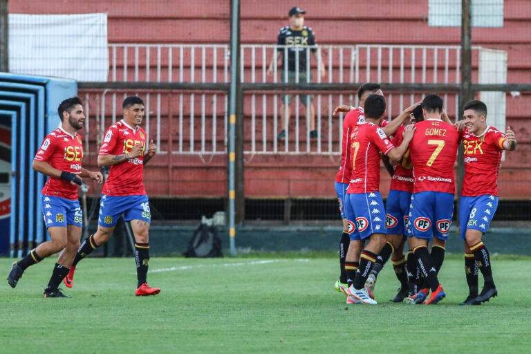 Unión Española anunció siete bajas de cara al duelo con Palestino: Un jugador contagiado y seis contactos estrechos