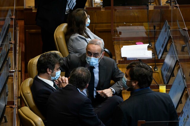Bancada DC confirma que diputado Sabag llegaría a votar acusación constitucional contra Sebastián Piñera