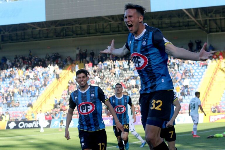 Huachipato se ilusiona con la salvación tras derrotar a Santiago Wanderers en Talcahuano