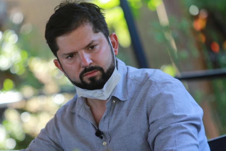 Boric tras emplazamientos del PC: 