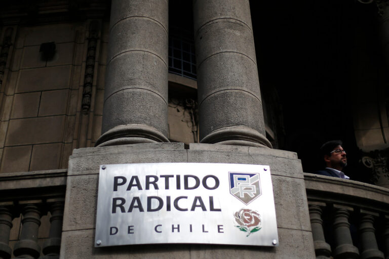 Partido Radical entrega su apoyo a Boric: 