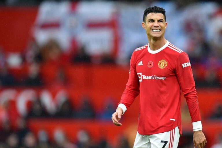 Derbi de Manchester: El United de CR7 no pudo contra el City y cayó en Old Trafford frente a los de Guardiola