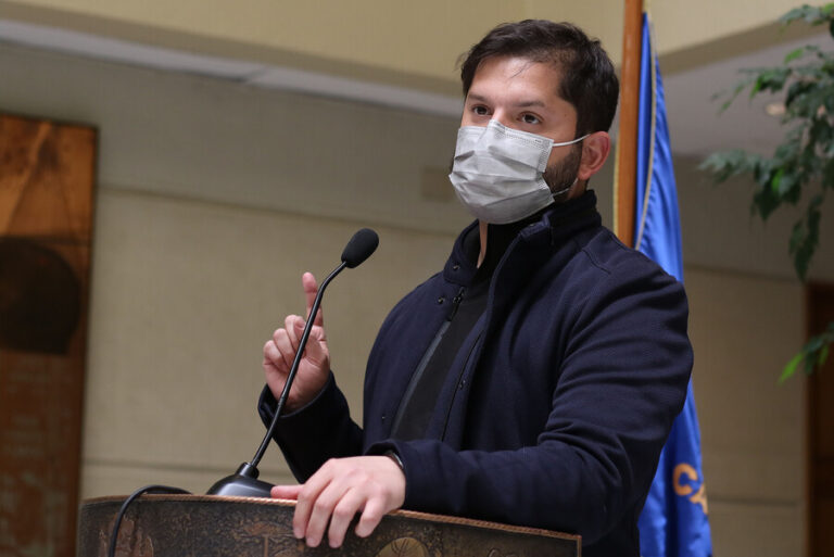 Columna de Rodrigo Pérez de Arce: Boric y el orden público