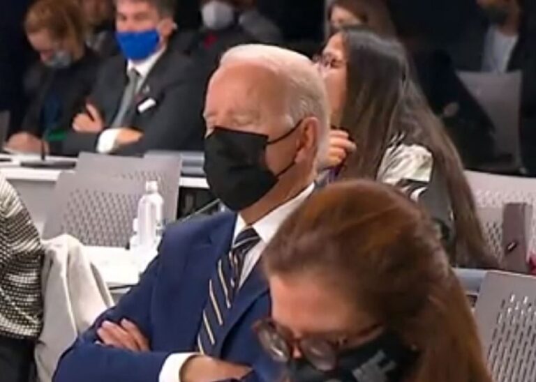 COP26: Joe Biden parece haberse quedado dormido durante discursos de apertura