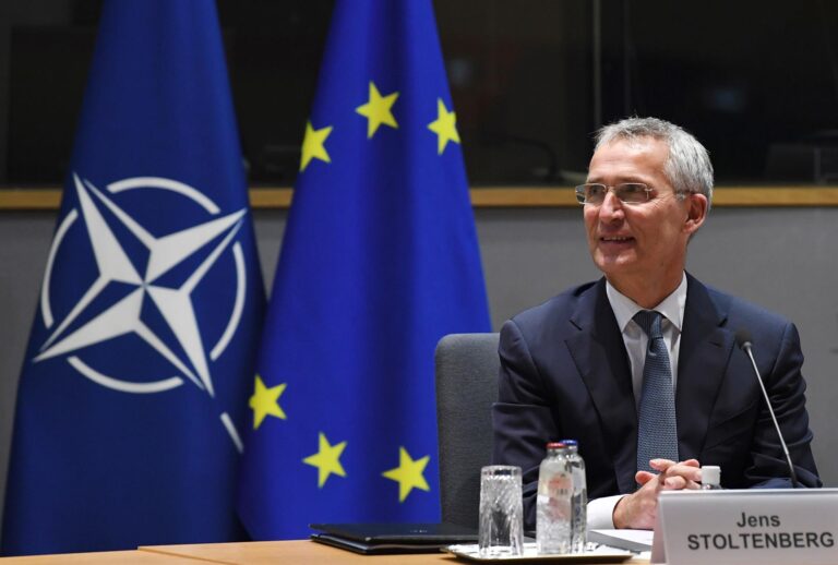 OTAN advierte a Rusia que atacar Ucrania tendría 