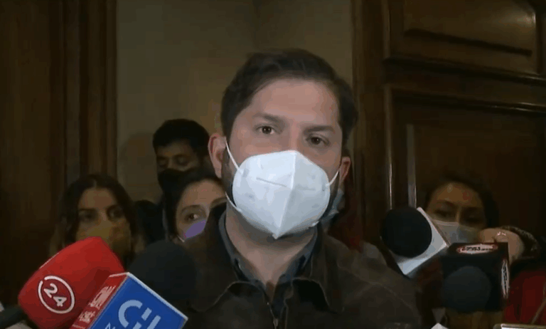 Boric condenó ataque a Kast en Lo Espejo: “En democracia tenemos que conversar con ideas y no con agresiones”