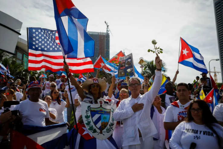 Tensión en Cuba: Activistas marchan por La Habana para exigir reformas democráticas al sistema político
