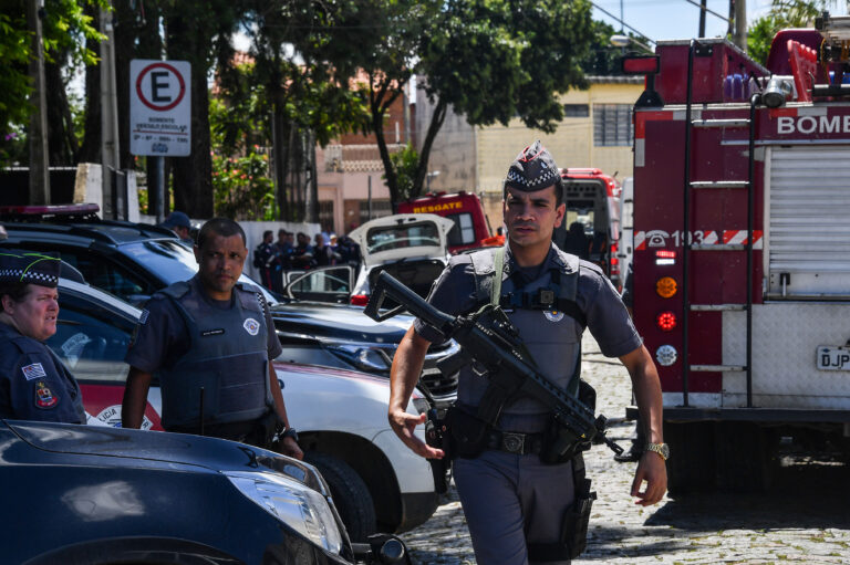 Muerte de un hombre bajo custodia de la policía desató protestas en Brasil