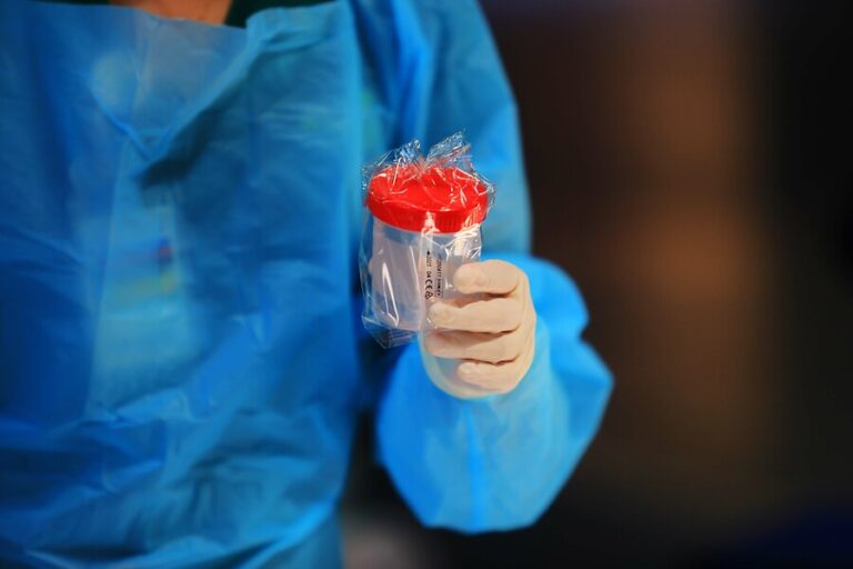 ISP confirmó 30 casos de la nueva variante Ómicron a nivel nacional