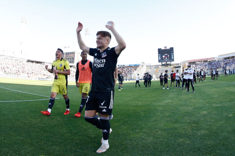 Regalo de Navidad: Colo Colo anunció la renovación de Leonardo Gil